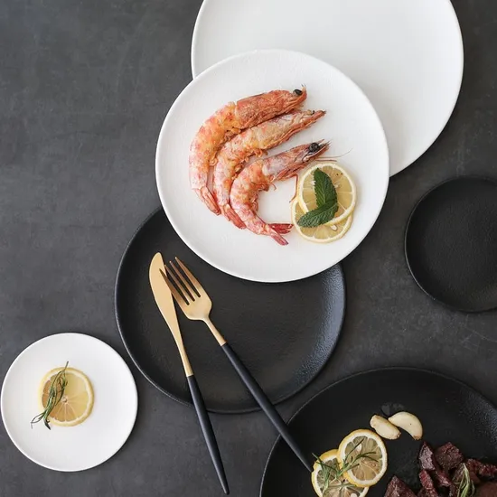 Elegant White Frosted Ceramic Plate Hotel Needs Tableware 